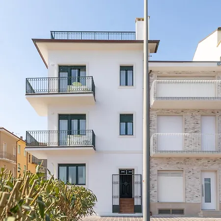 2 Prima Fila Mare 3* Porto Recanati
